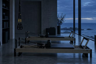 Pilates en Badalona con método clásico, reformer y TRX en grupos reducidos y un programa completo de embarazo y posparto
