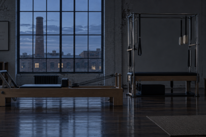 Pilates en Sabadell con método clásico y aforos publicados, grupos de cuatro, hot pilates y la única sala de barre de la ciudad