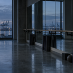 Pilates en Algeciras con barre y horario publicado clase por clase, sesiones personalizadas y práctica en streaming